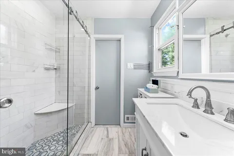 $589,000 | 103 Grove Circle, Chalfont, PA 18914