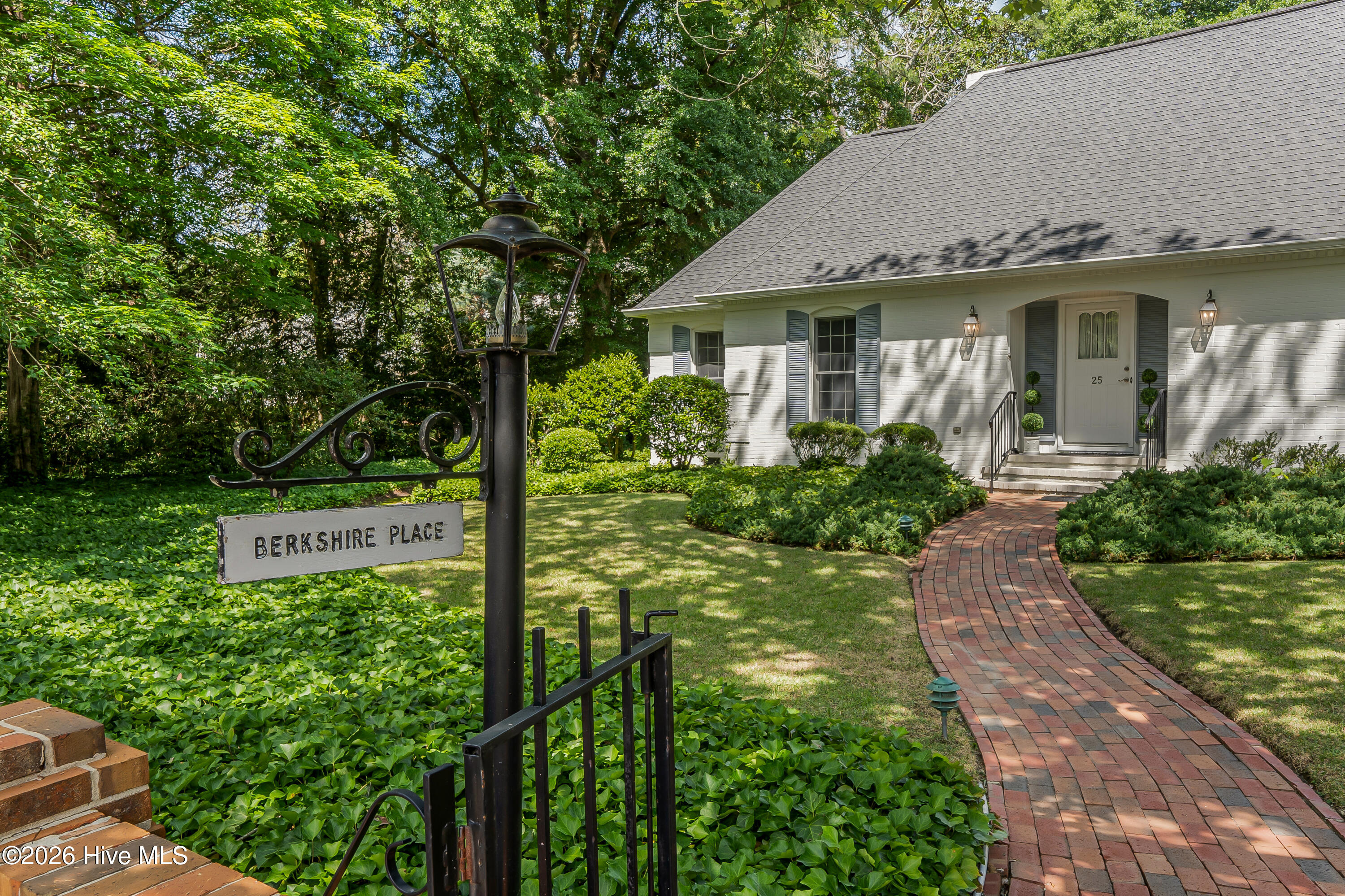 25 Magnolia Road Pinehurst, NC 28374 - Photo 4 of 73 25 Magnolia Rd