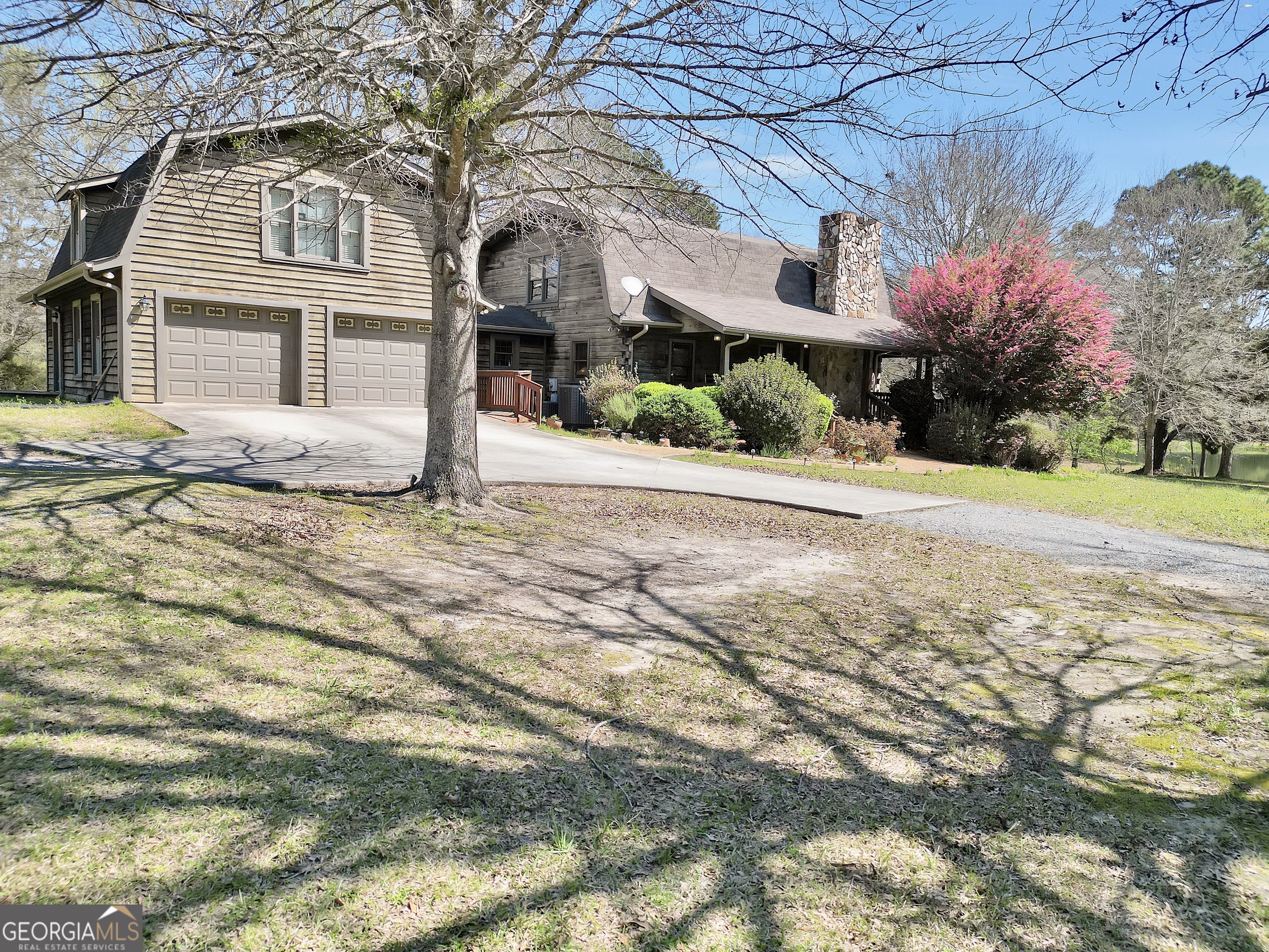 330 Country Kitchen Road Barnesville, GA 30204 - Photo 2 of 64