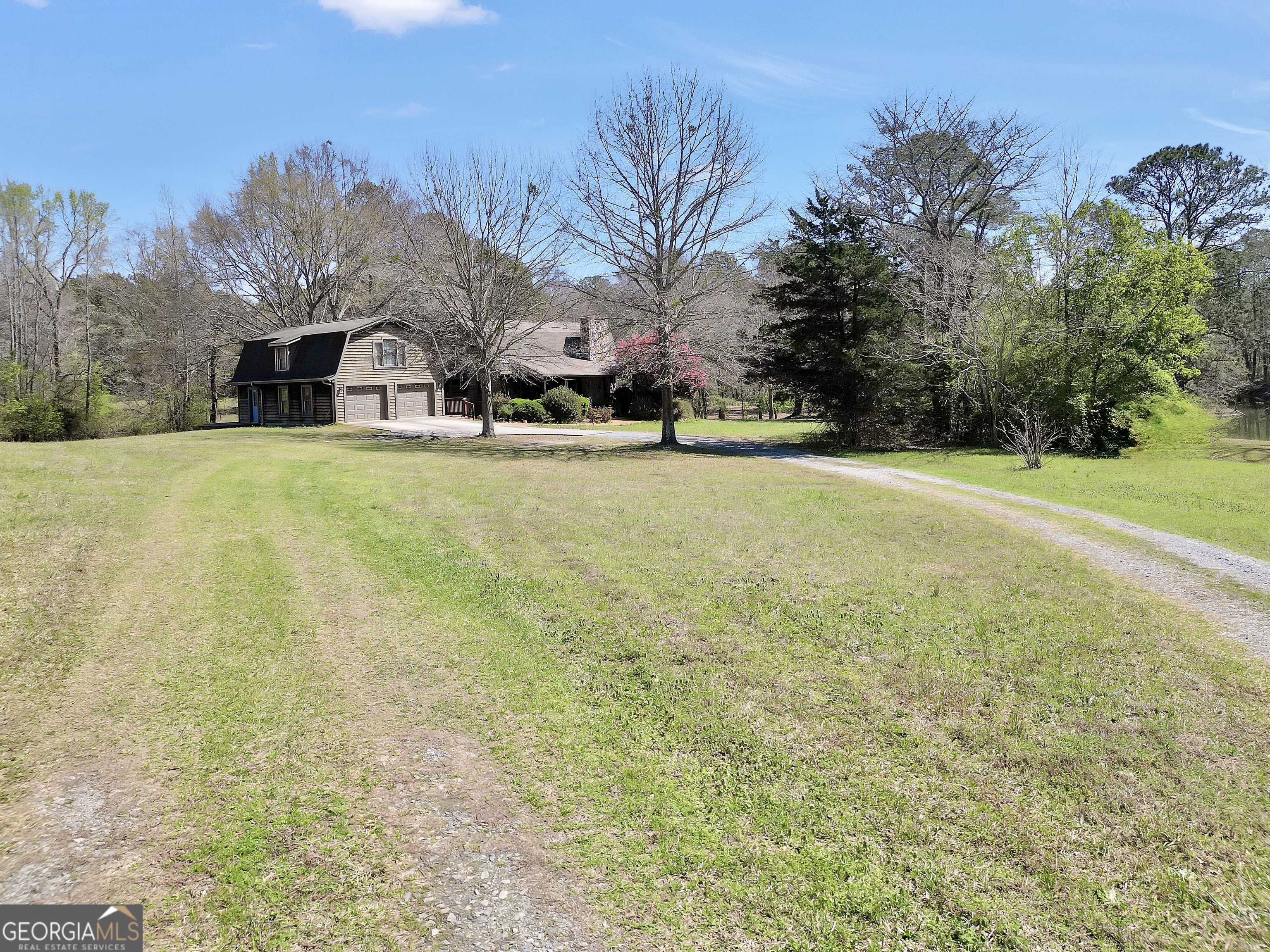 330 Country Kitchen Road Barnesville, GA 30204 - Photo 5 of 64