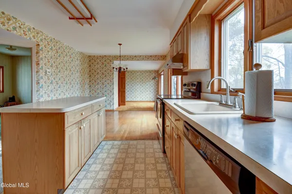 $339,000 | 968 New Scotland Road, Albany, NY 12208