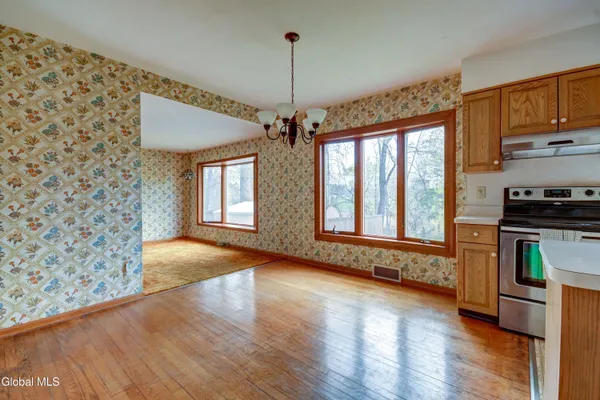 $339,000 | 968 New Scotland Road, Albany, NY 12208