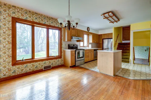 $339,000 | 968 New Scotland Road, Albany, NY 12208