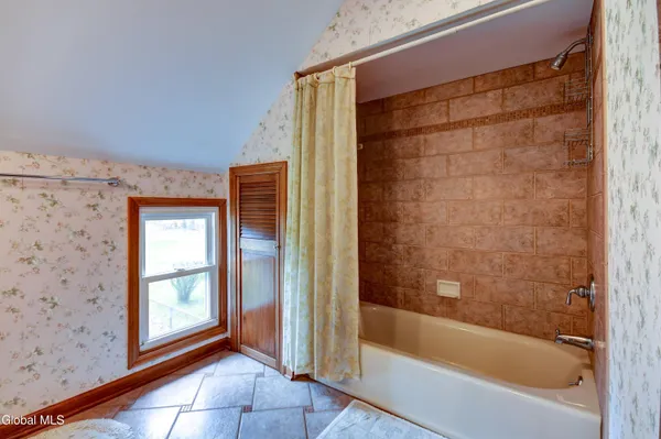 $339,000 | 968 New Scotland Road, Albany, NY 12208