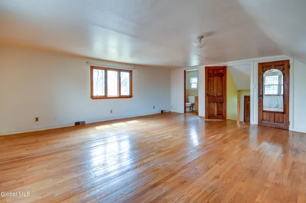 $339,000 | 968 New Scotland Road, Albany, NY 12208