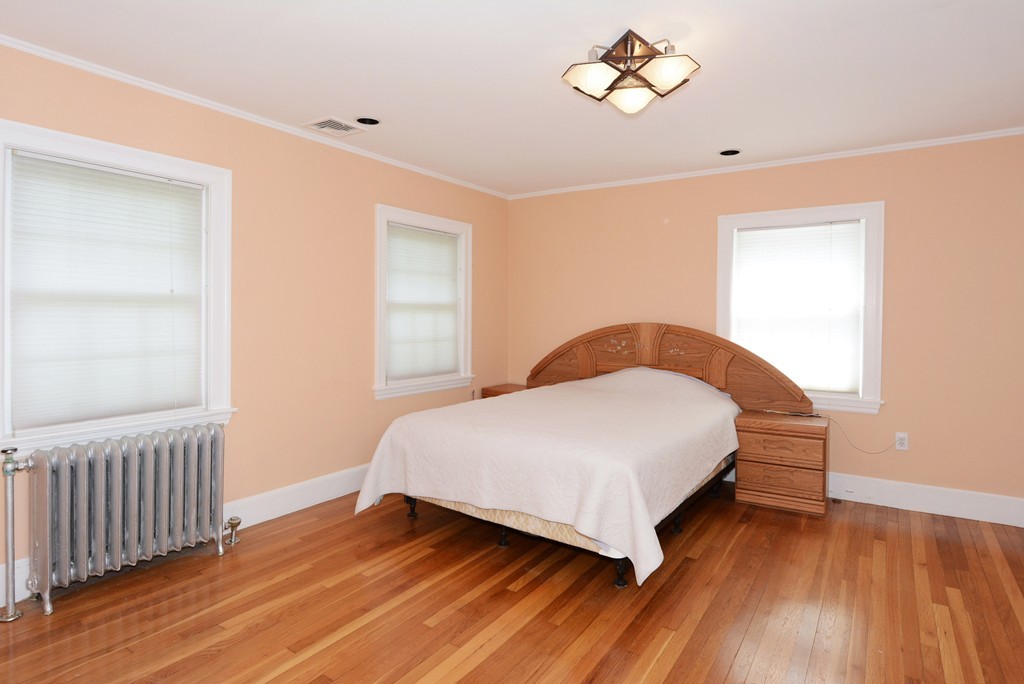 29 Gammons Road Newton, MA 02468 - Photo 11 of 27