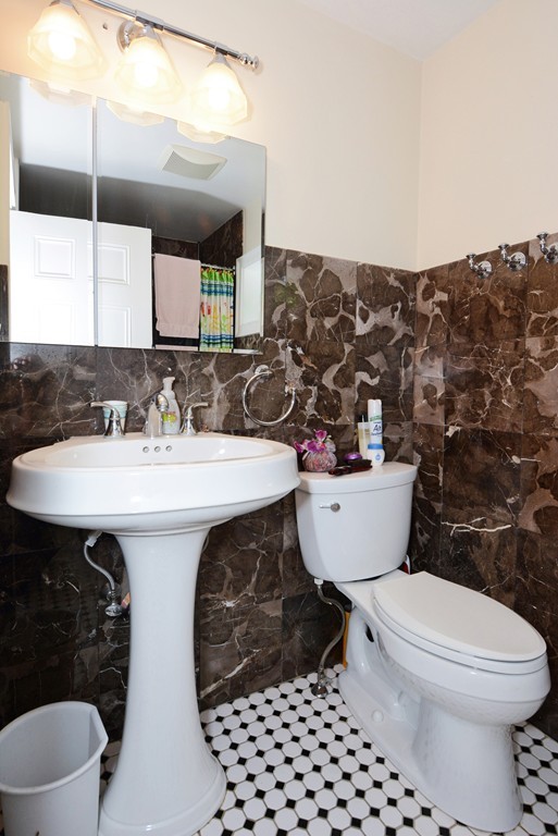 29 Gammons Road Newton, MA 02468 - Photo 12 of 27