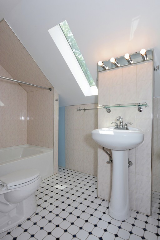 29 Gammons Road Newton, MA 02468 - Photo 17 of 27