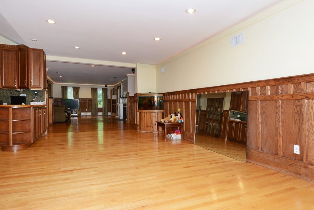 29 Gammons Road Newton, MA 02468 - Photo 21 of 27