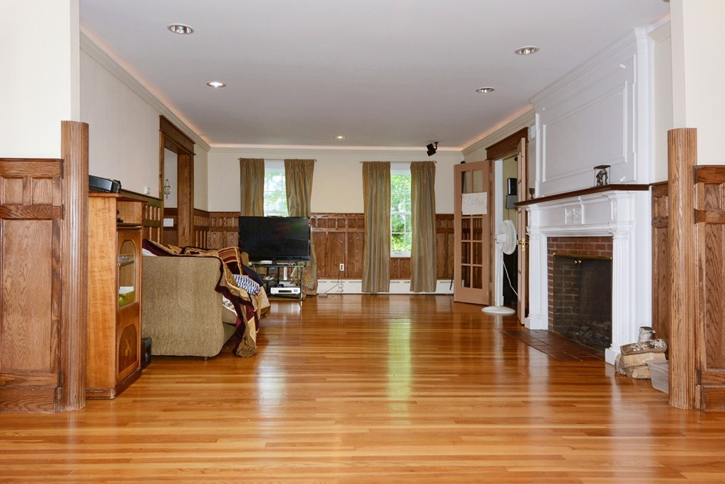 29 Gammons Road Newton, MA 02468 - Photo 22 of 27