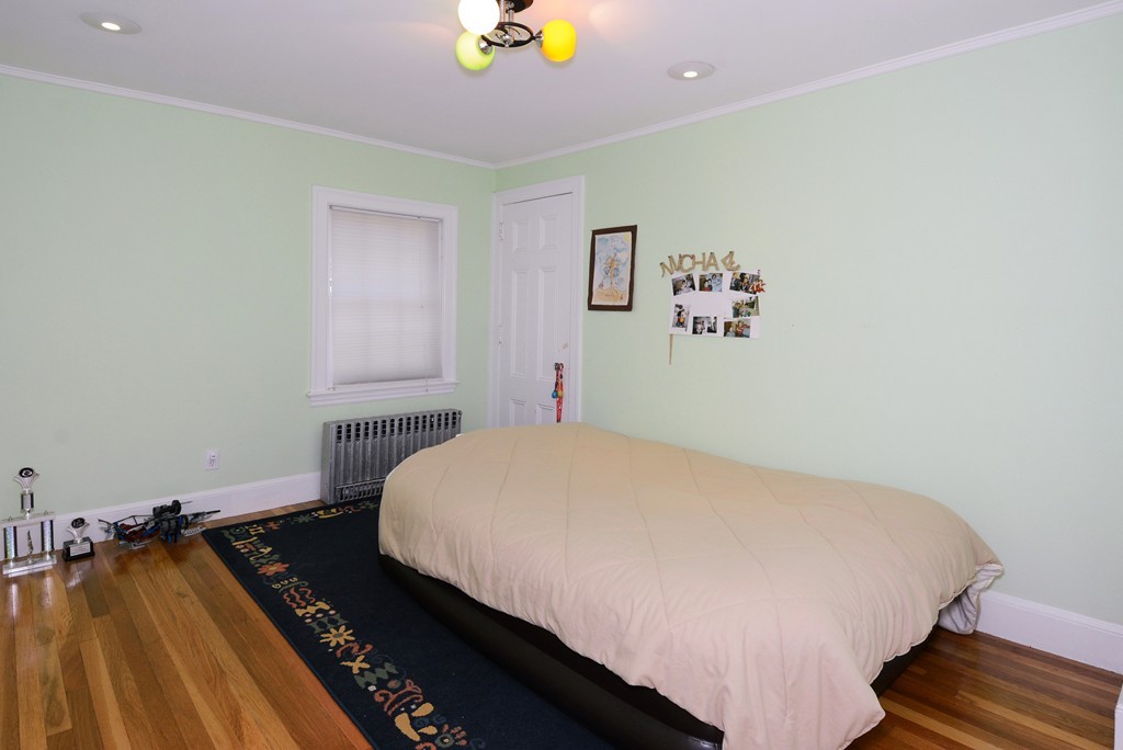 29 Gammons Road Newton, MA 02468 - Photo 10 of 27