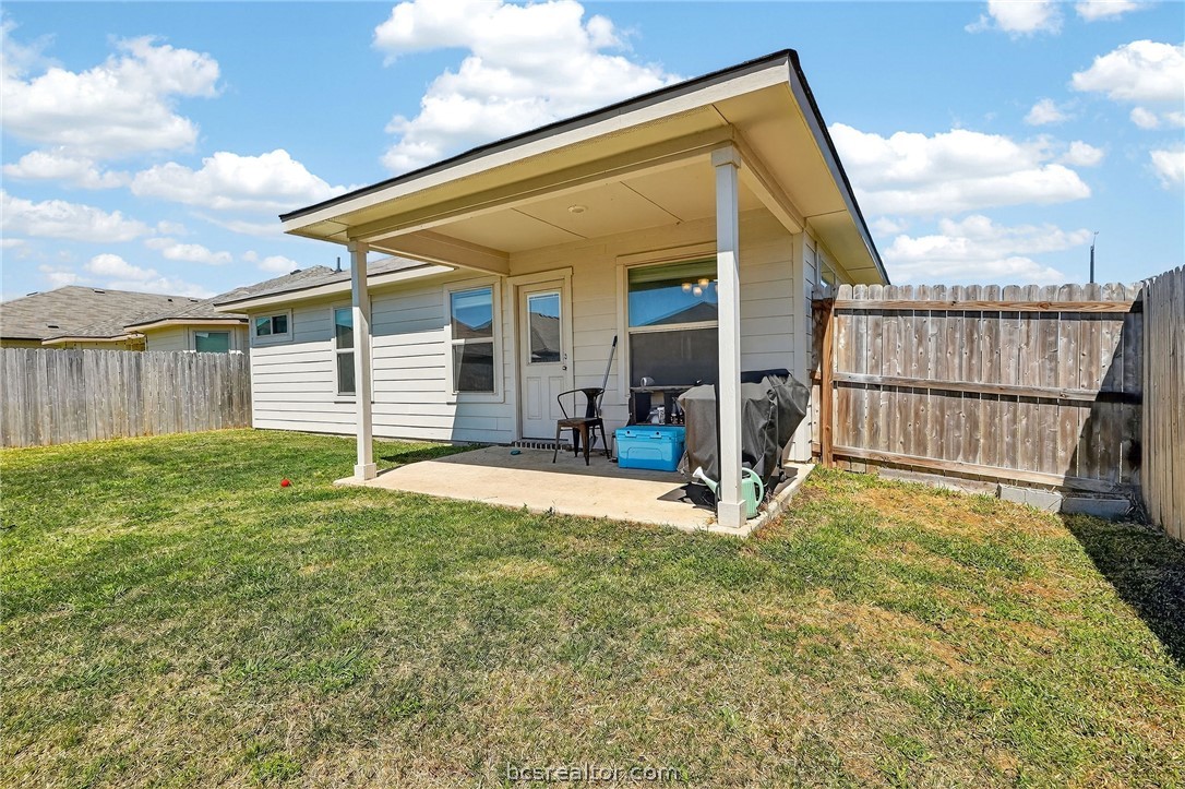 5235 Montague Loop Bryan, TX 77807 - Photo 21 of 25 a view of back yard of the house