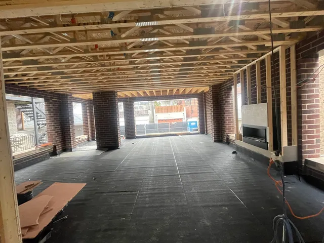 $1,750,000 | 1509 West School Street, Unit 1, Chicago, IL 60657