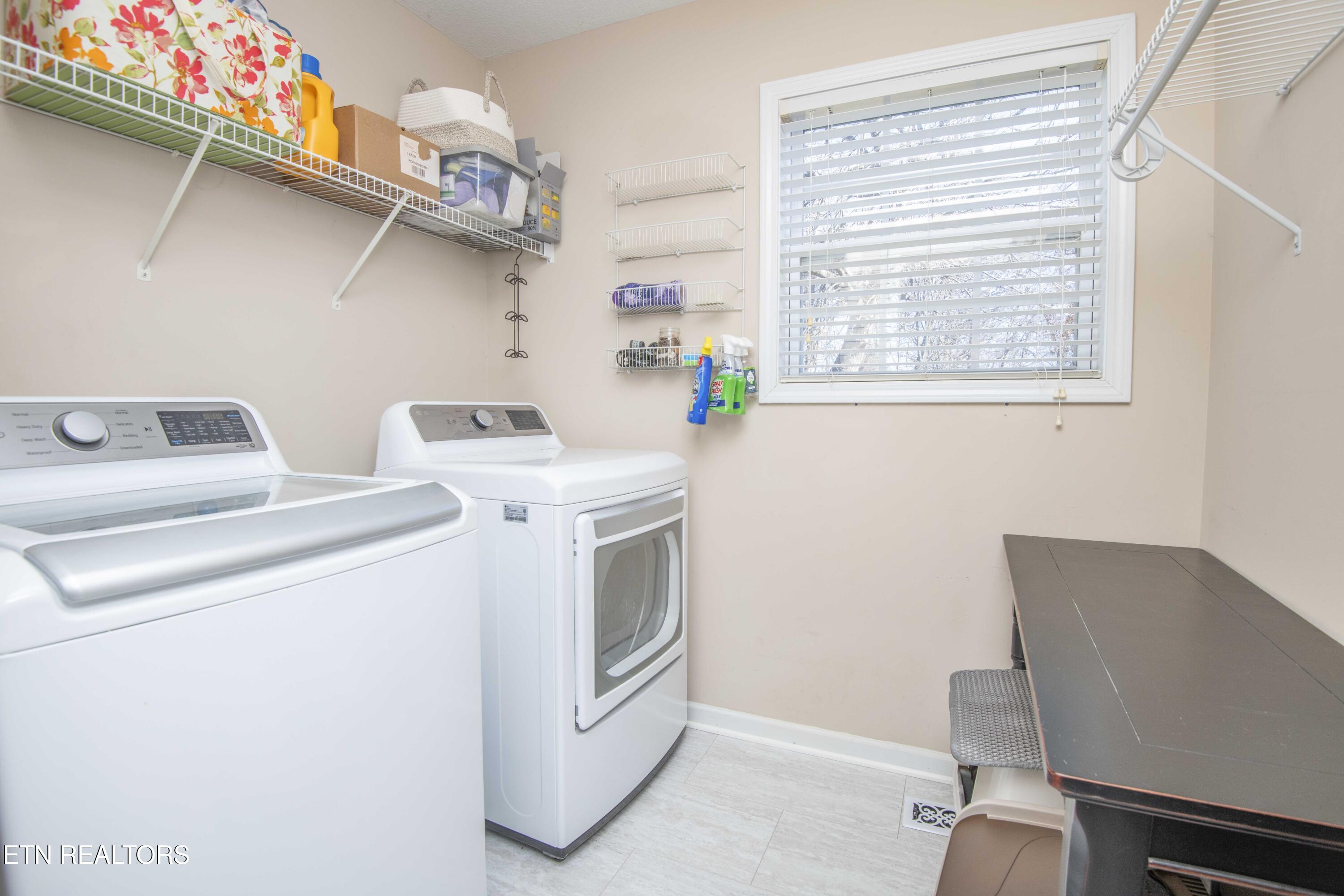 2112 Cedargreens Road Knoxville, TN 37924 - Photo 9 of 21 layndry_1