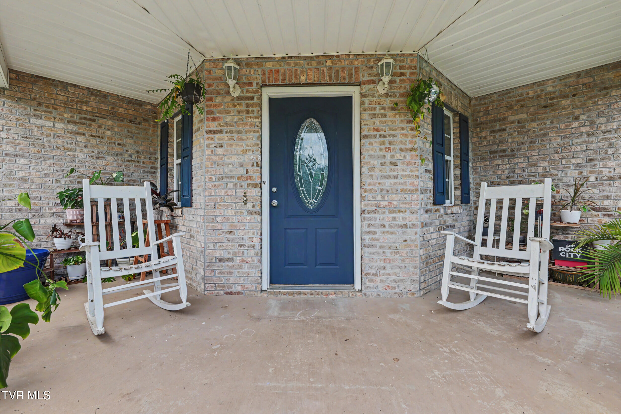 1435 Holly Creek Road Greeneville, TN 37745 - Photo 18 of 71 11_img_0225