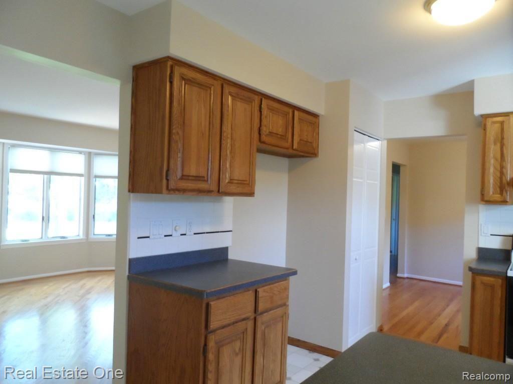 2684 Cole Road Lake Orion, MI 48362 - Photo 9 of 31 Open flow