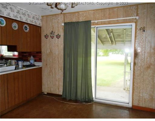 1505 Evansview Road Evans, WV 25241 - Photo 15 of 16 Dining Room.