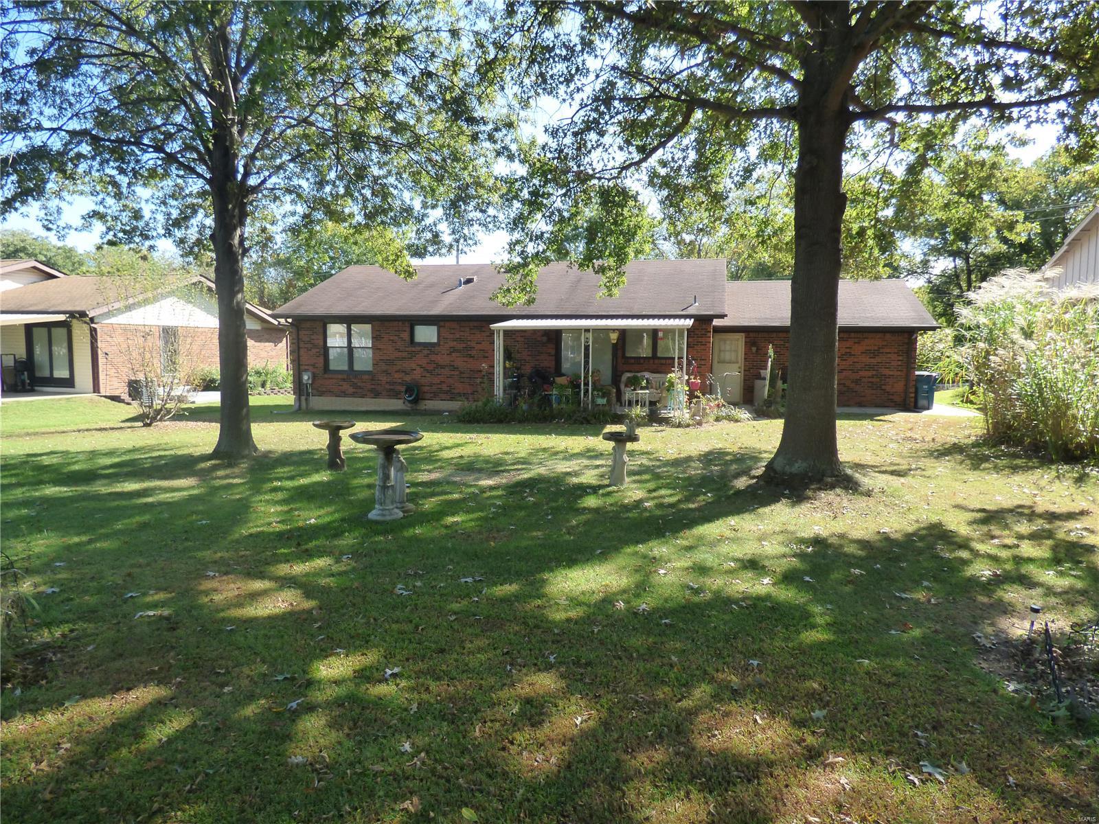 5815 Kerth Road St. Louis, MO 63128 - Photo 3 of 15 Gallery Image 3