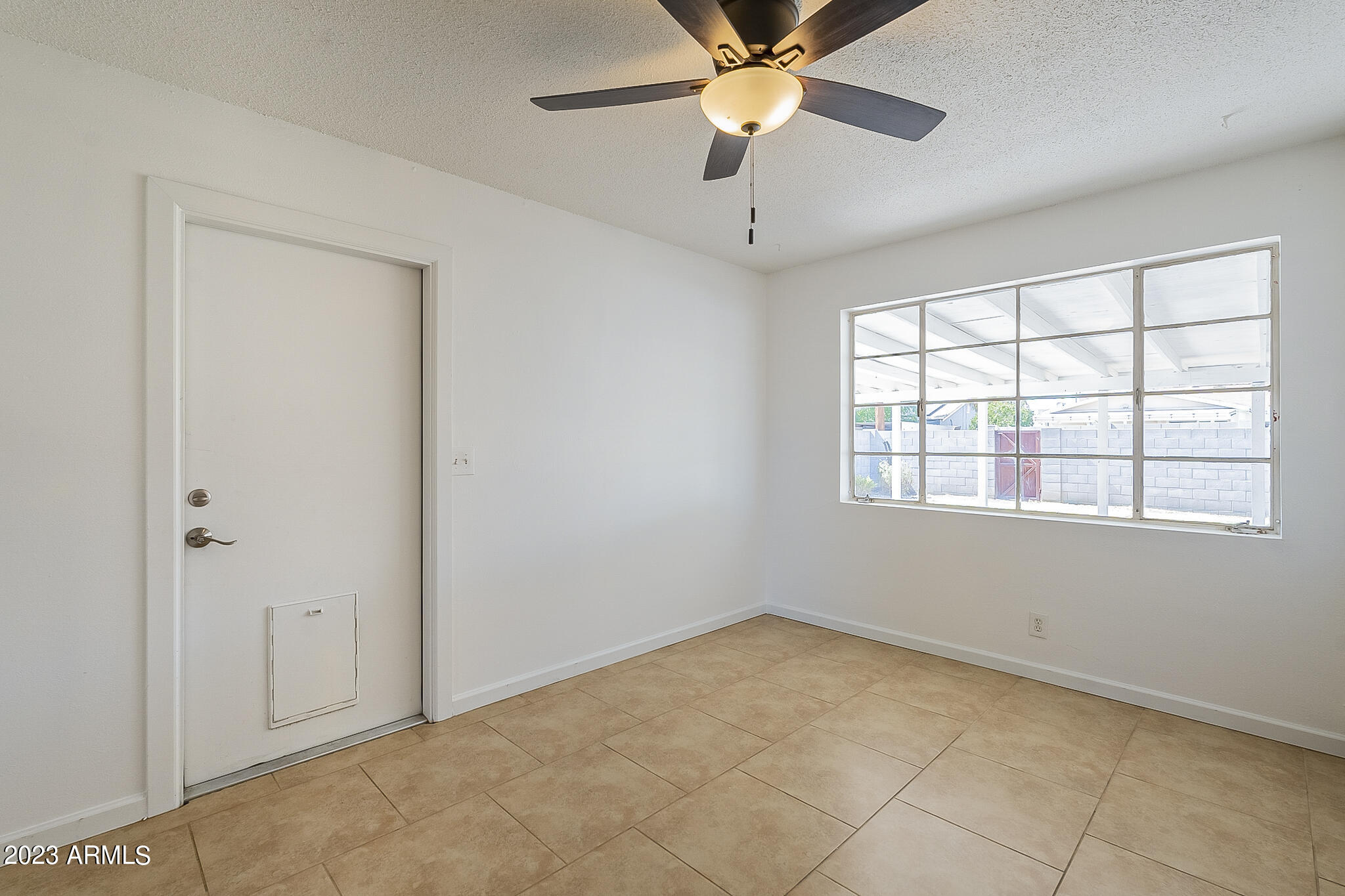 3344 West Charter Oak Road Phoenix, AZ 85029 - Photo 5 of 28 Charter-5