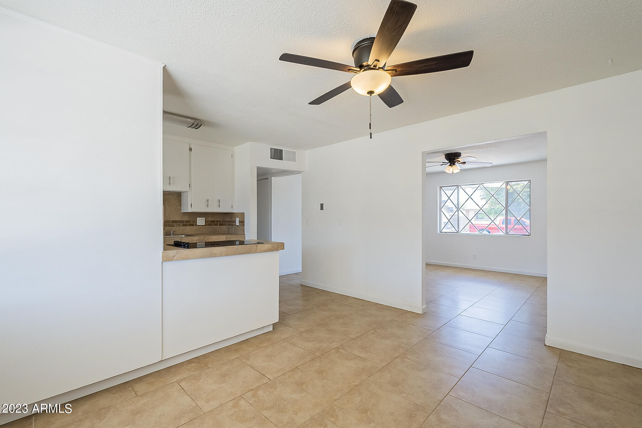 3344 West Charter Oak Road Phoenix, AZ 85029 - Photo 7 of 28 Charter-7