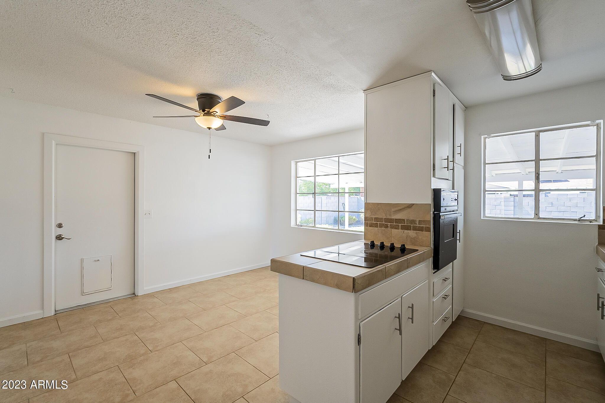 3344 West Charter Oak Road Phoenix, AZ 85029 - Photo 10 of 28 Charter-13