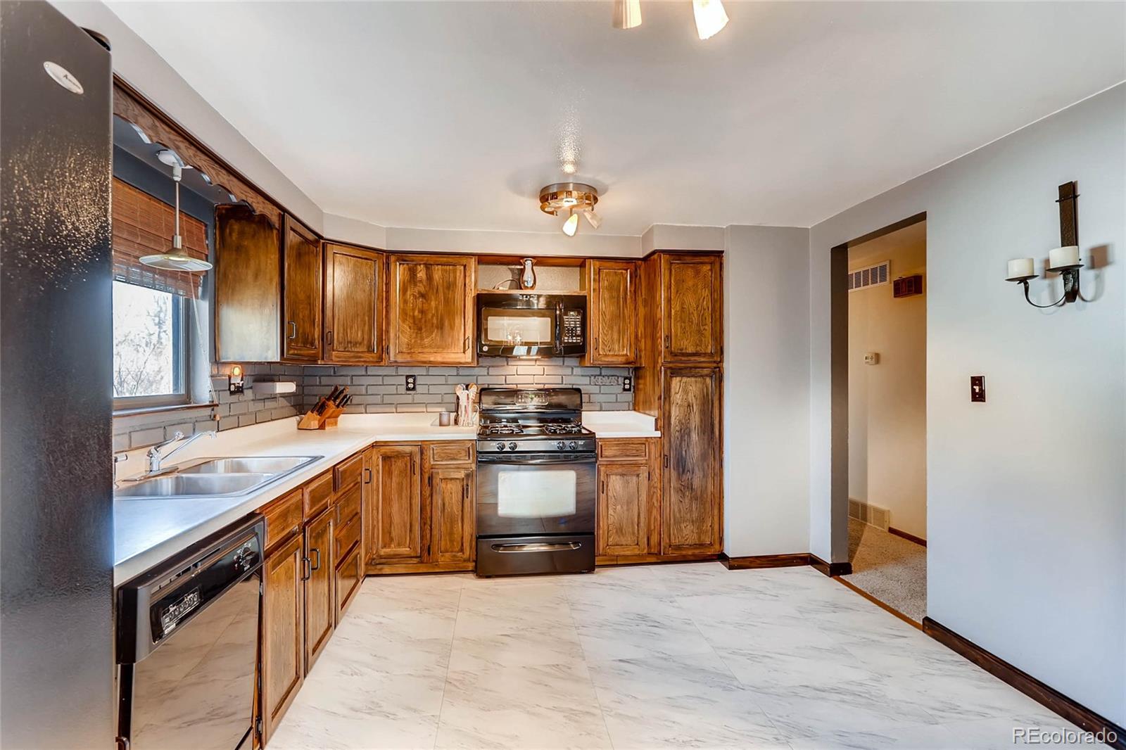 6897 Harvest Road Boulder, CO 80301 - Photo 8 of 28 Gallery Image 8