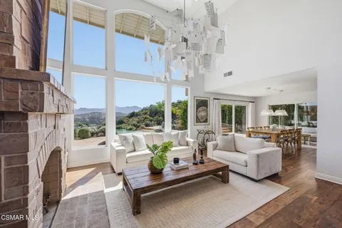 $2,295,000 | 987 Brookview Avenue, Westlake Village, CA 91361