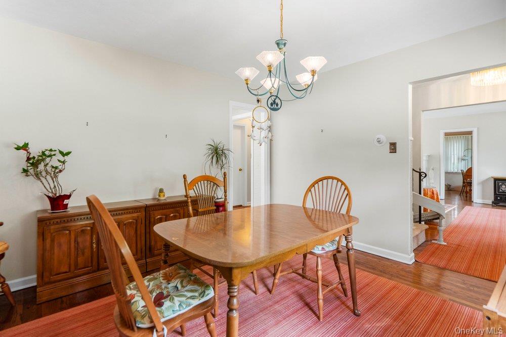 165 Linmouth Road Malverne, NY 11565 - Photo 8 of 26