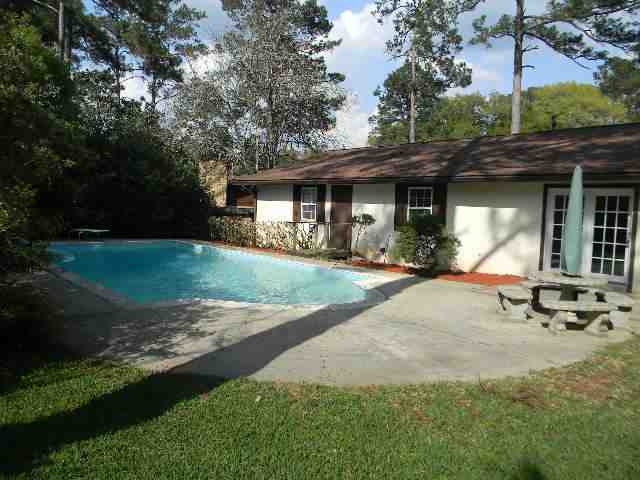 882 Kingsway Road, Unit 2 Tallahassee, FL 32301 - Photo 4 of 21 Gallery Image 4