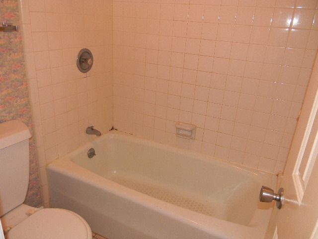 882 Kingsway Road, Unit 2 Tallahassee, FL 32301 - Photo 5 of 21 Gallery Image 5