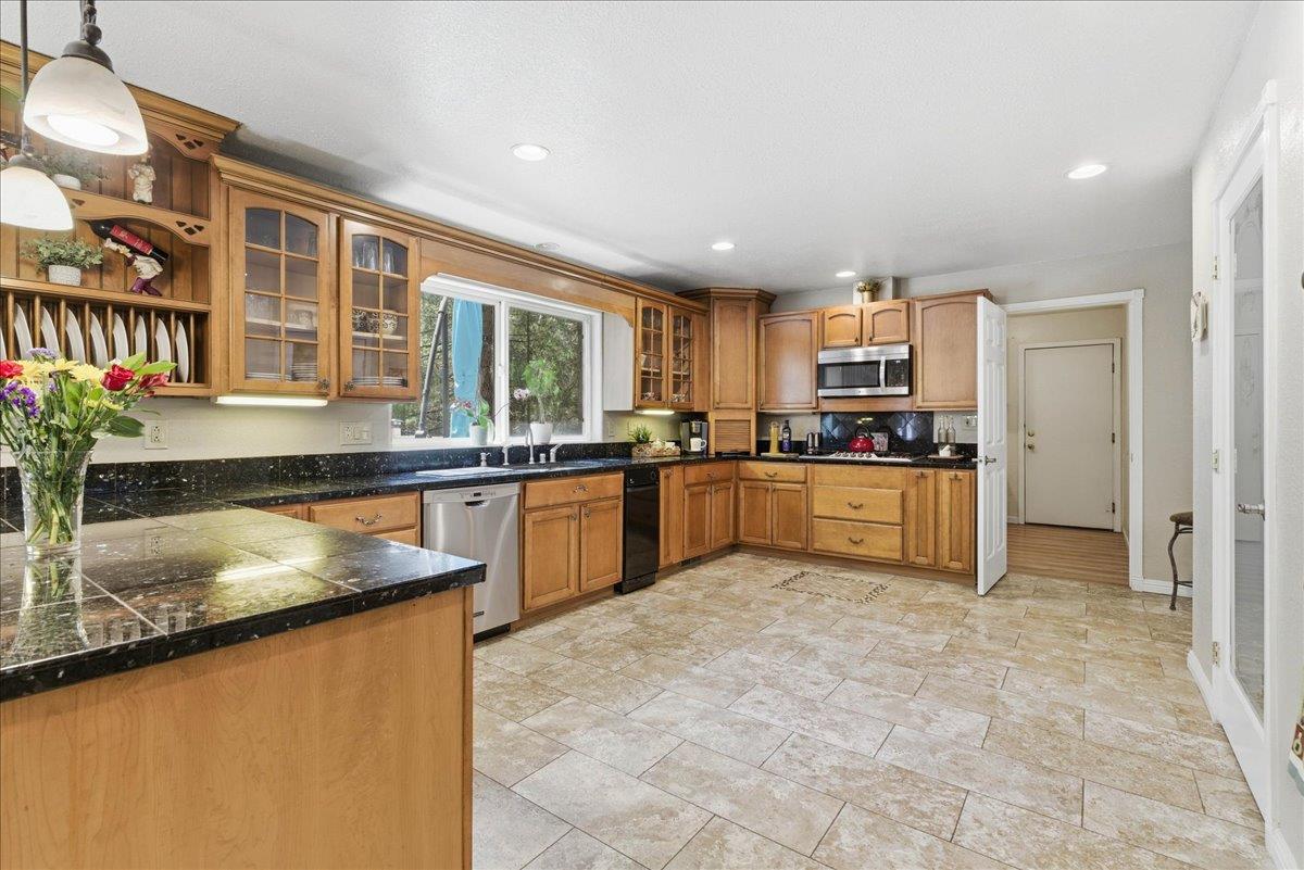 5200 Langner Creek Road Pollock Pines, CA 95726 - Photo 4 of 51