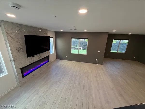$3,000 | 9684 Abel Clf Street, Las Vegas, NV 89143