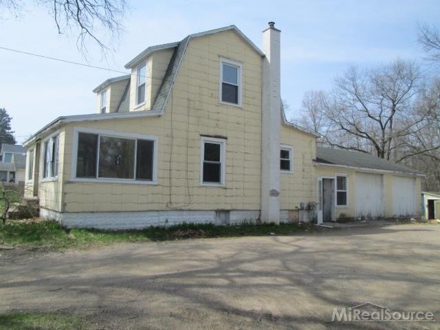 714 South Dettman Road Jackson, MI 49203 - Photo 2 of 6 31192643-1.JPG