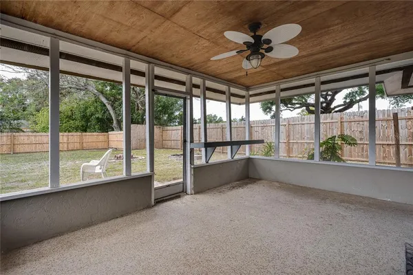 $2,250 | 5617 1st Avenue West, Bradenton, FL 34209