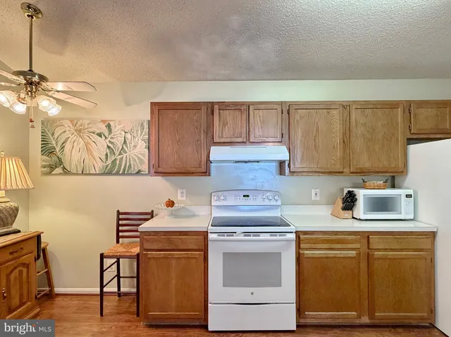 a close view of sink and tap