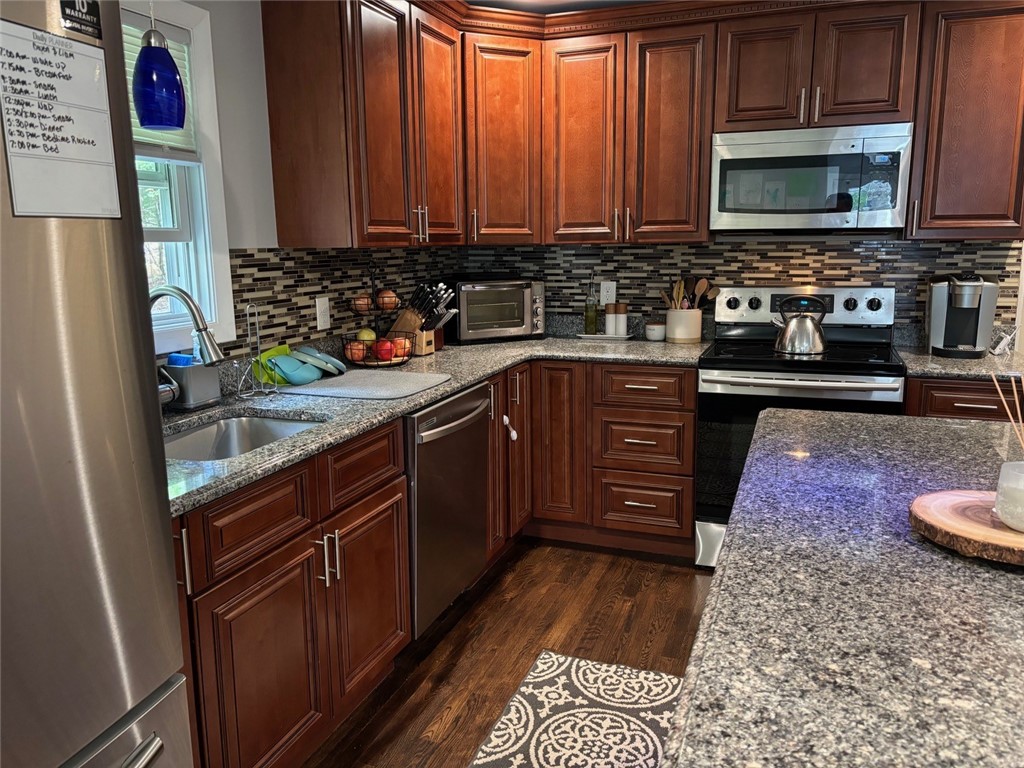 631 Hill Farm Road Coventry, RI 02816 - Photo 13 of 21