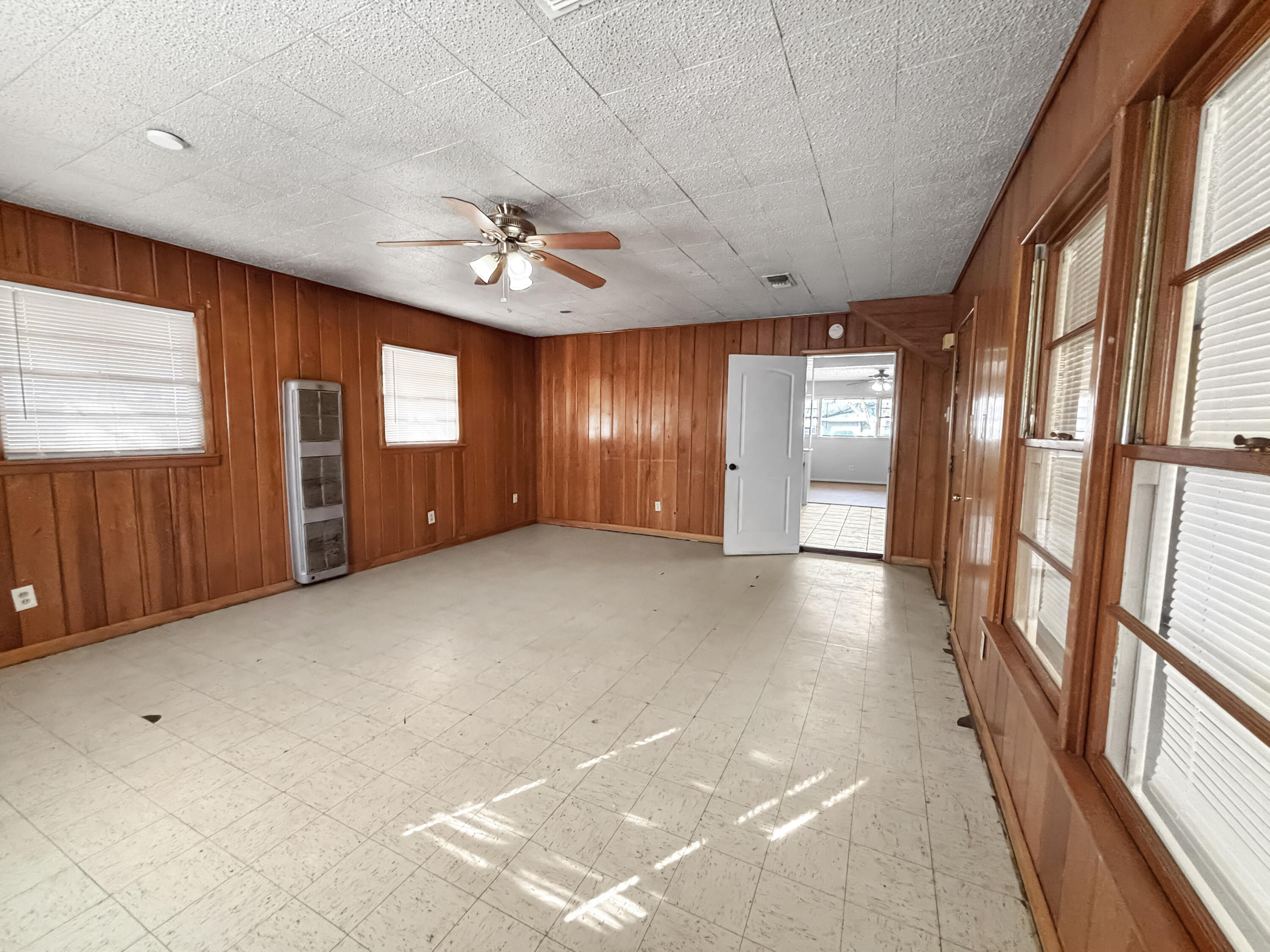 4411 45th Street Lubbock, TX 79414 - Photo 20 of 44 a view of an empty room with a window
