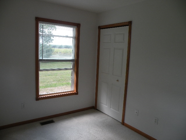 5711 Colby Road Owosso, MI 48867 - Photo 17 of 28 31330076-16.JPG