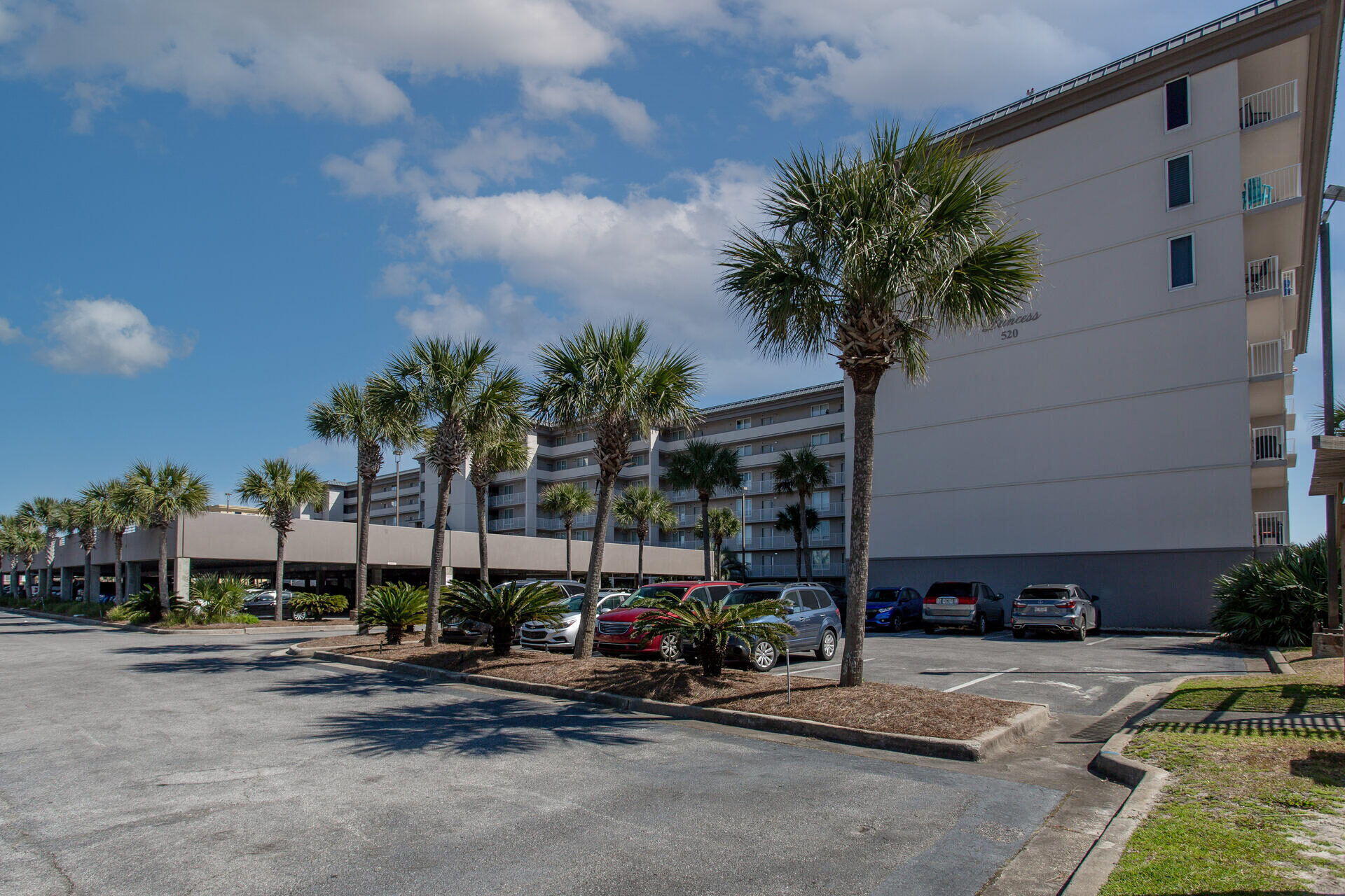 520 Santa Rosa Boulevard, Unit 100 Fort Walton Beach, FL 32548 - Photo 46 of 47 Parking Garage