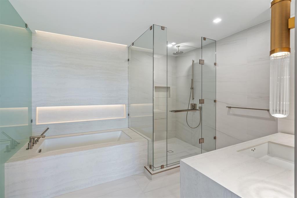 900 North Ocean Boulevard, Unit 301 Pompano Beach, FL 33062 - Photo 12 of 42