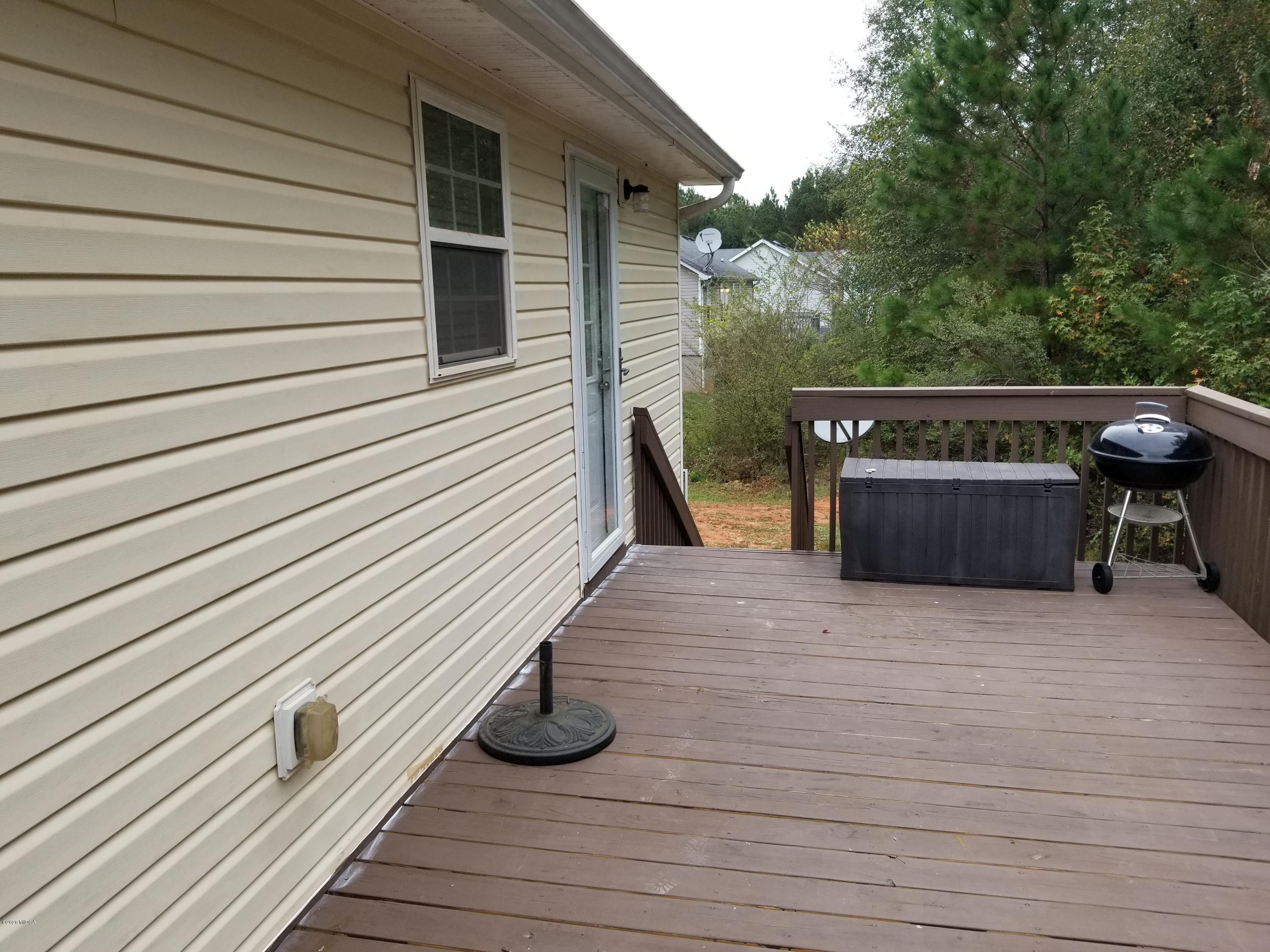 104 Cedar Ridge Road Forsyth, GA 31029 - Photo 14 of 17 deck1