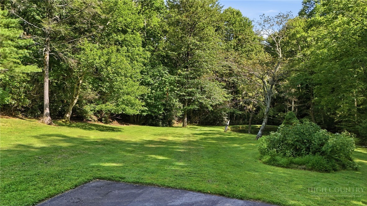 2472 Flat Top Road Blowing Rock, NC 28605 - Photo 5 of 47 Gallery Image 5