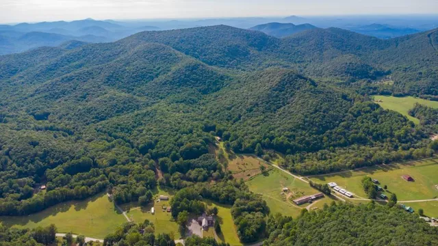 $840,000 | 3 Glenn Elliot Road, Dahlonega, GA 30533