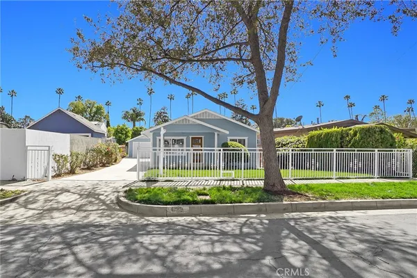 $1,225,215 | 622 East Penn Street, Pasadena, CA 91104