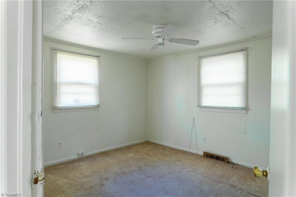 389 Brooks Road Reidsville, NC 27320 - Photo 4 of 6 Gallery Image 4