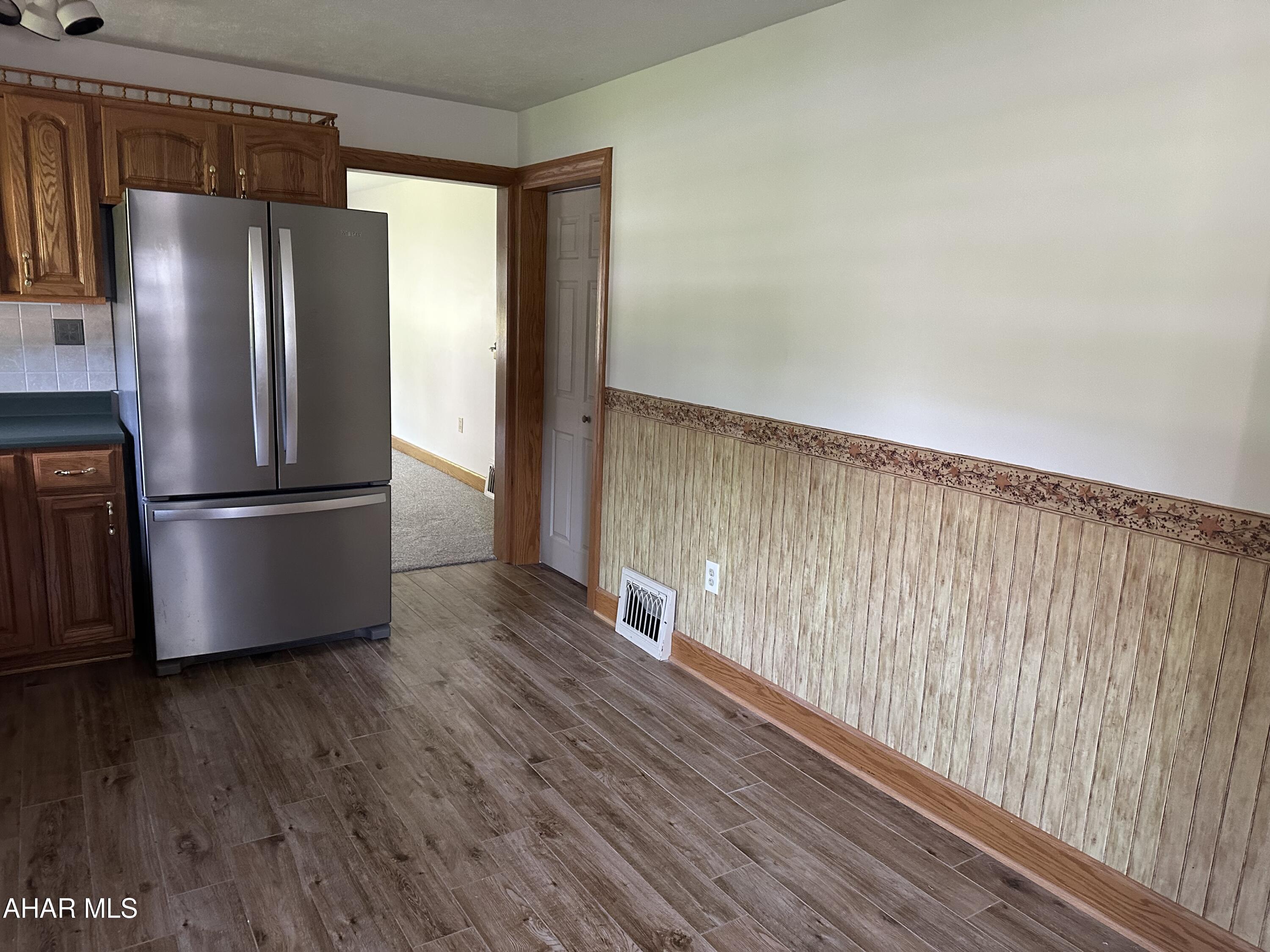 328 Avalon Road Altoona, PA 16601 - Photo 10 of 34
