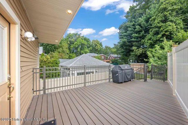 a view of a terrace with sky view
