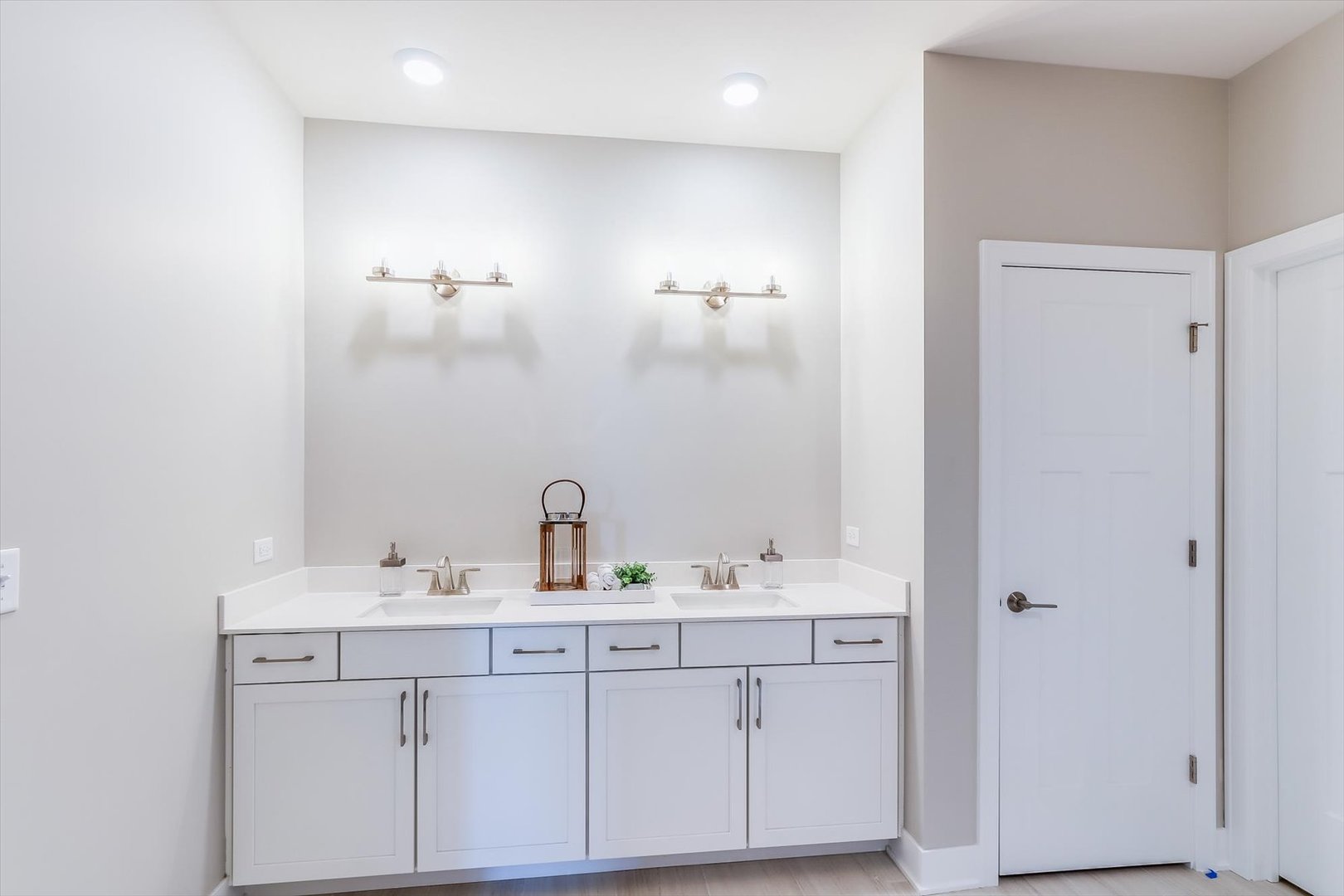 25531 West Alabaster Circle Plainfield, IL 60544 - Photo 26 of 31 a bathroom with a sink and a mirror