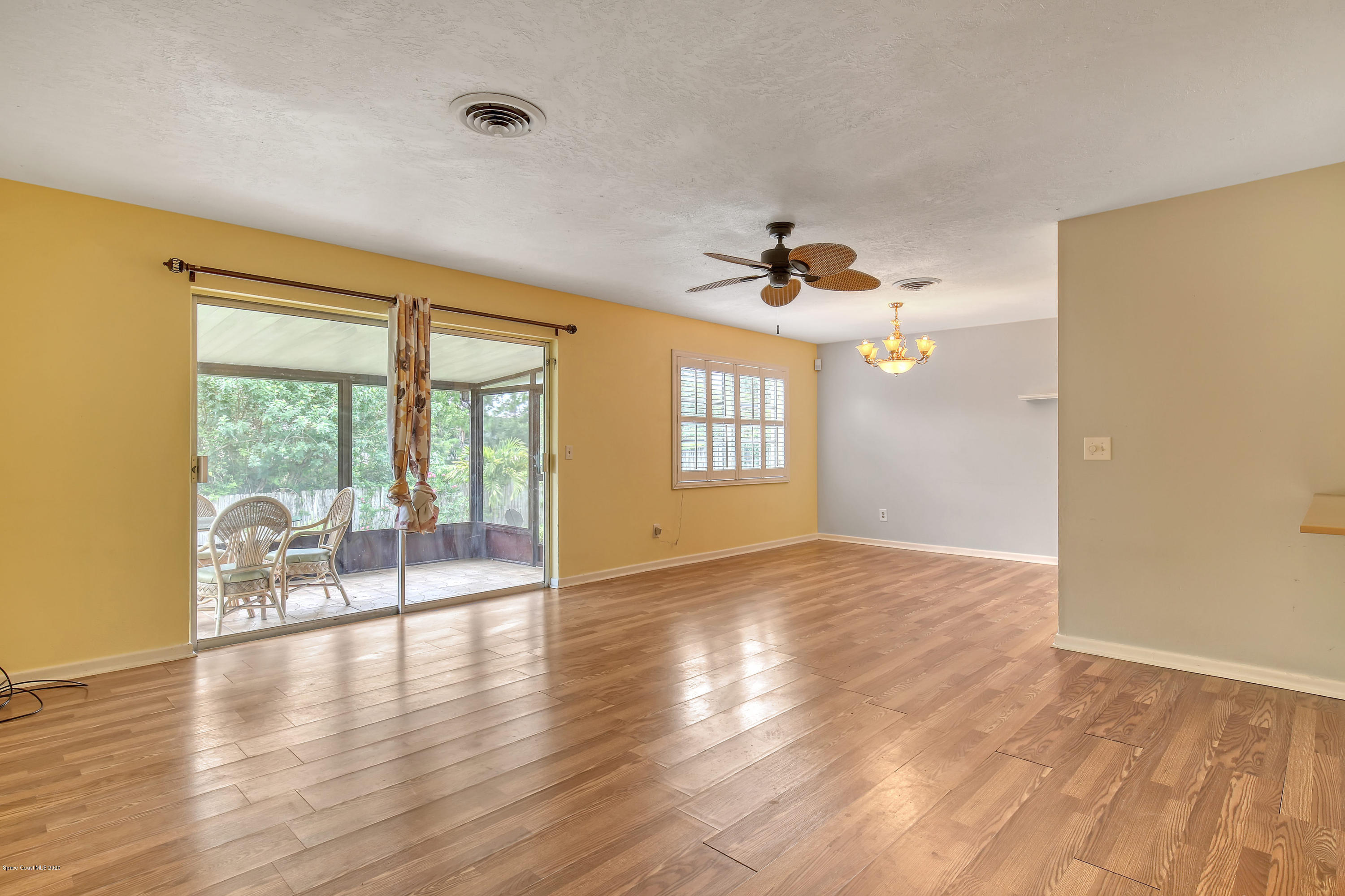 4815 East Key Drive Titusville, FL 32780 - Photo 7 of 32 4815 E Key Dr Titusville FL-print-006-00