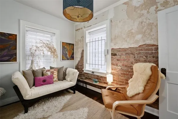 $329,500 | 4436 J C Nichols Parkway, Unit 1S, Kansas City, MO 64111